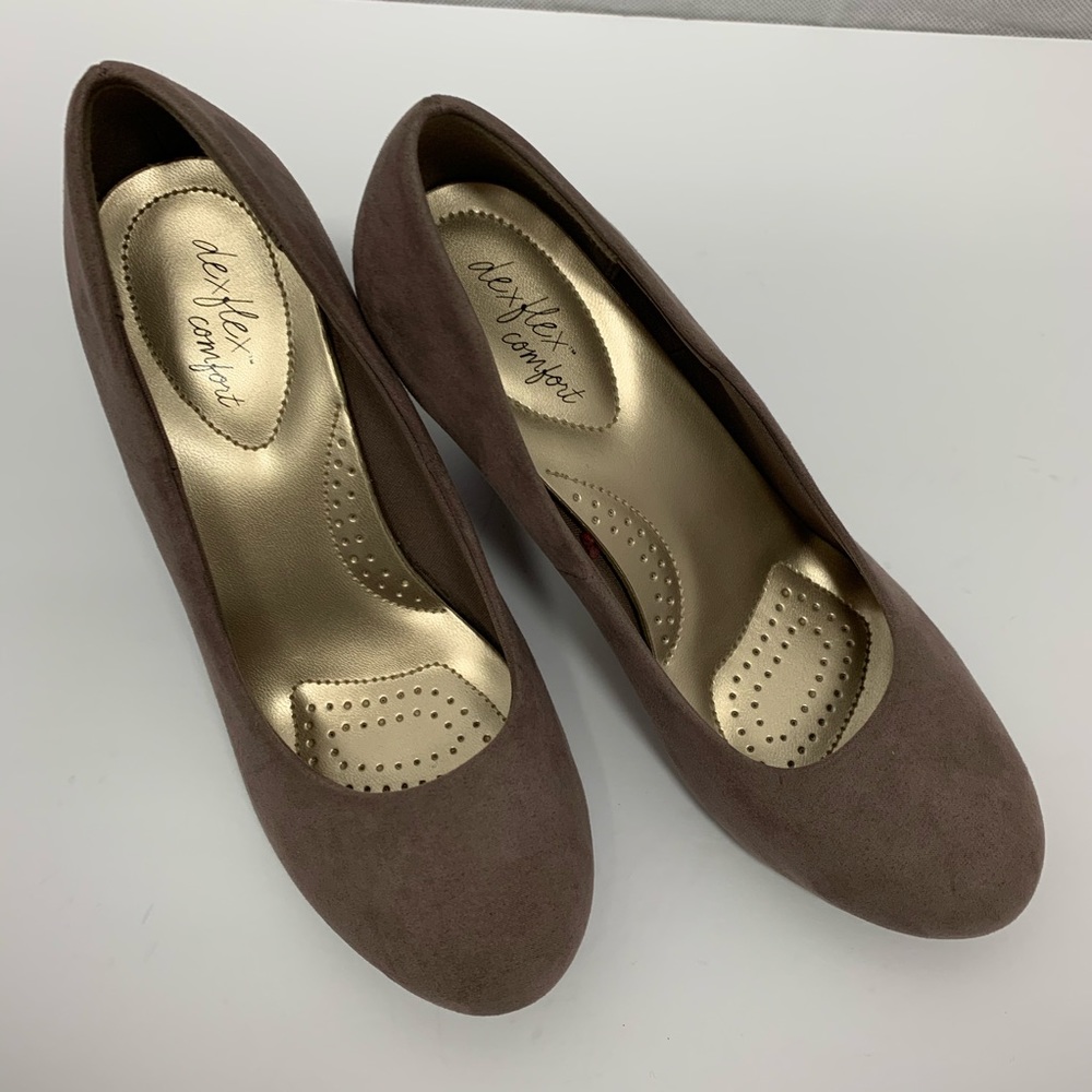 S20- 62- DEX FLEX COMFORT SUEDE WEDGE HEELS